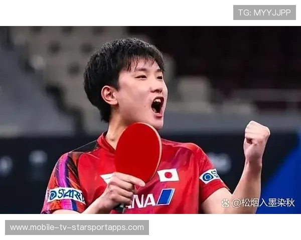 张本智和怒砸球拍：情绪彻底崩了